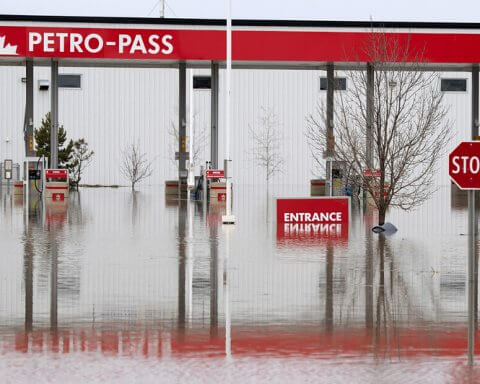 floods climate change canada